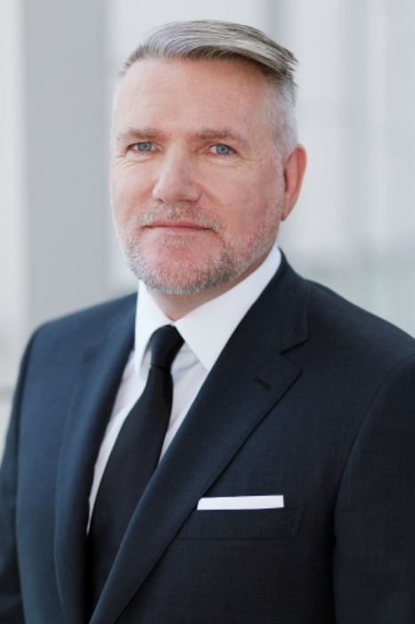 CEO Thomas Olek
